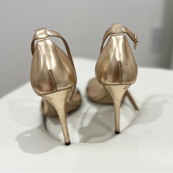 Classic Gold Heel main image 0